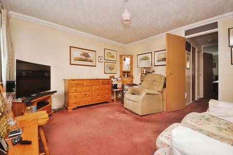 16 Mead Path, Chelmsford, CM2 9XL
