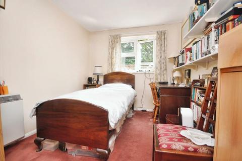 16 Mead Path, Chelmsford, CM2 9XL