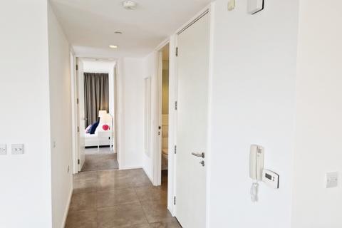 2 bedroom apartment to rent, Nottingham One Entrance A, Canal Street, Nottingham, Nottinghamshire, NG1 7HL