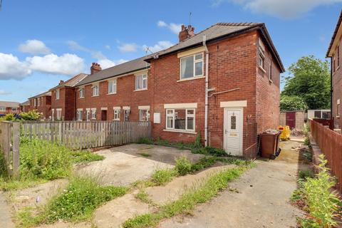 3 bedroom semi-detached house for sale, Olivers Mount, Pontefract, West Yorkshire, WF8