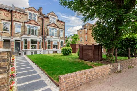 3 bedroom apartment for sale, Clapham Common North Side, London, SW4