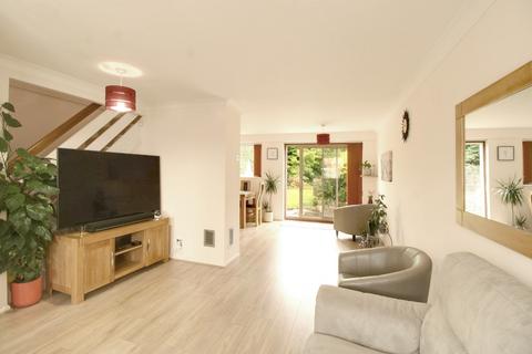 5 Stephen Close, Orpington, BR6 9TZ