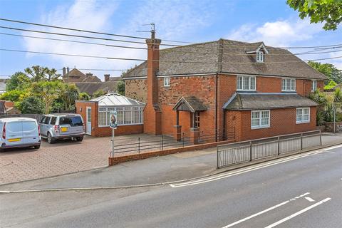 5 bedroom detached house for sale, High Street, Dymchurch, Kent