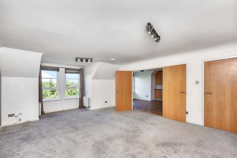 3/16 Powderhall Rigg, Edinburgh, EH7 4GA