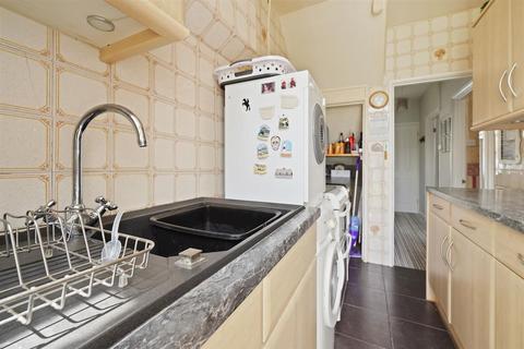 13 Sheldon Road, Dagenham, RM9 6DT