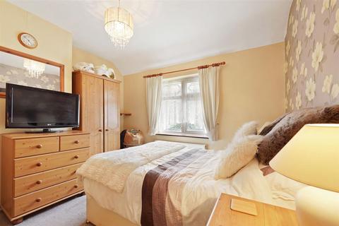 13 Sheldon Road, Dagenham, RM9 6DT