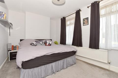 2 bedroom end of terrace house for sale, Dane Park Road, Ramsgate, Kent