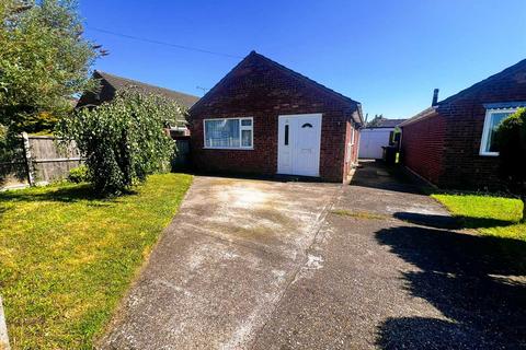 2 bedroom bungalow for sale, Pine Close, Waddington