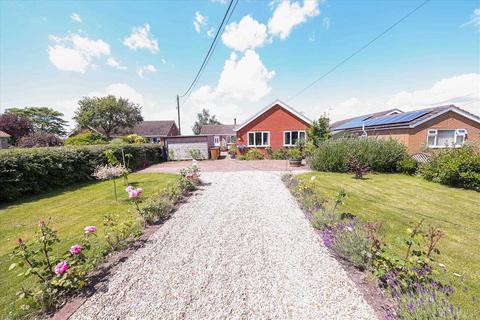 4 bedroom bungalow for sale, Church Lane, Eagle