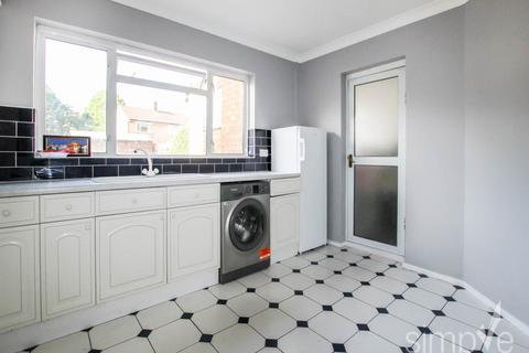 3 bedroom house to rent, Heather Lane, West Drayton, Middlesex