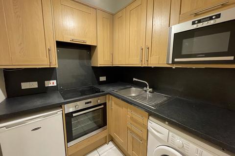 1 bedroom terraced house to rent, St. Marys Street, Edinburgh EH1