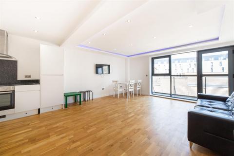 3 bedroom apartment to rent, *Bills Inclusive* Falconars House, City Centre, NE1