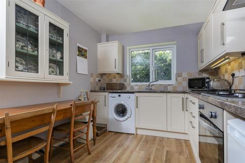 2 bedroom apartment for sale, Kirkwood Green, Huddersfield HD3