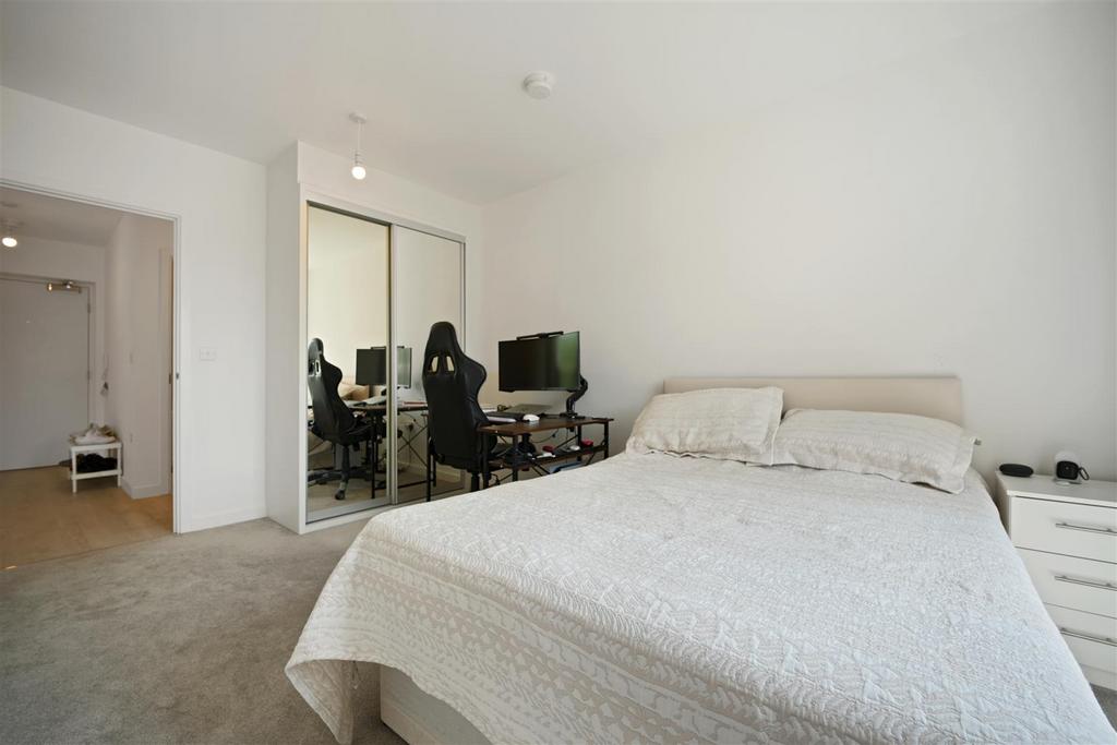 CCRR   Flat 5 Garraway Apartments Bedroom A 3 (1).