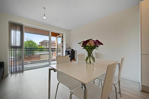 1 bedroom flat to rent, Garraway Apartments, East Acton Lane, Acton