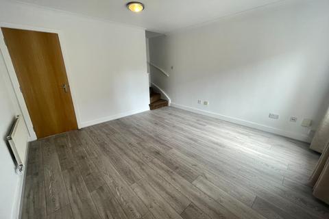 2 bedroom end of terrace house to rent, Grangemoor Court, Cardiff