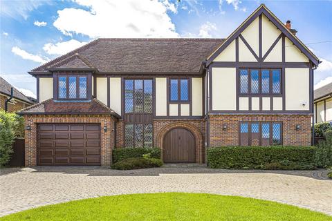 7 bedroom detached house to rent, Brookmans Avenue, Brookmans Park, Hertfordshire, AL9