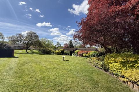 undefined, Headbourne Worthy