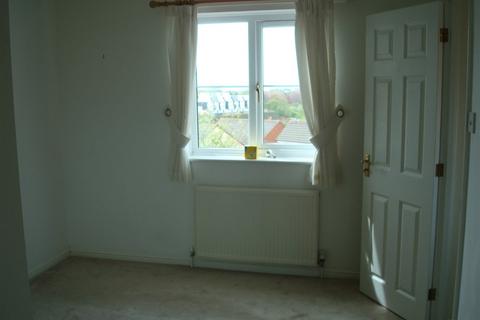 2 bedroom semi-detached house to rent, Leeward Lane, The Willows, Torquay, TQ2 7GB