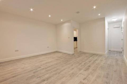 Studio to rent, 24 South End, Croydon CR0