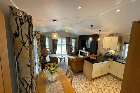 2 bedroom lodge for sale, Clapham Lancaster