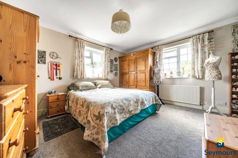 56 Burpham Lane, Guildford, GU4 7LP