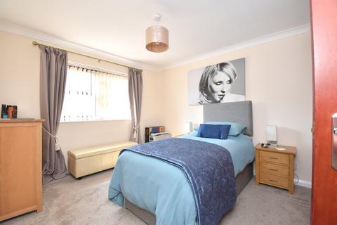 2 bedroom apartment for sale, Ranelagh Road, Felixstowe, Suffolk, IP11
