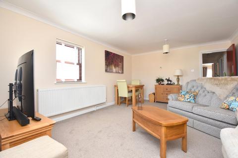 2 bedroom apartment for sale, Ranelagh Road, Felixstowe, Suffolk, IP11