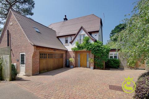 5 bedroom detached house for sale, De Redvers Road, Poole BH14