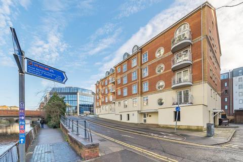 2 bedroom flat for sale, Central Reading,  Berkshire,  RG1