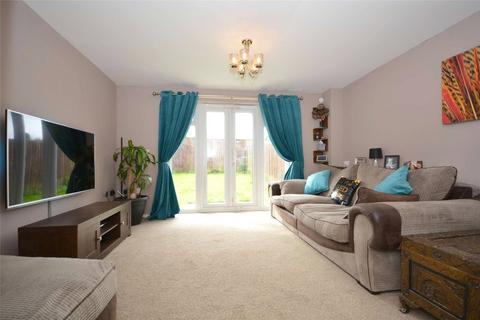3 bedroom semi-detached house for sale, Henry Grove, Pudsey, West Yorkshire