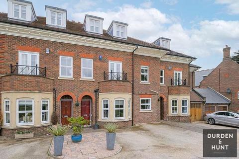undefined, Regents Drive, Woodford Green, IG8