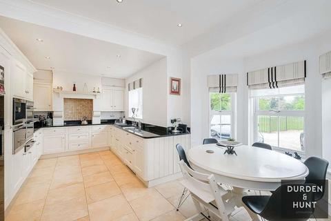 undefined, Regents Drive, Woodford Green, IG8