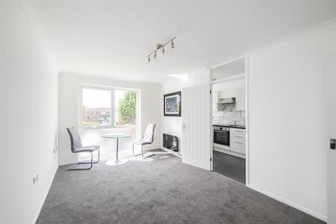 1 bedroom apartment for sale, Trotwood, Chigwell, IG7