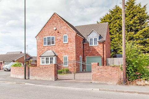 4 bedroom detached house for sale, Meadows Walk, Clowne, S43