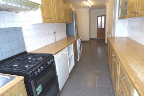 3 bedroom terraced house to rent, Luton LU3