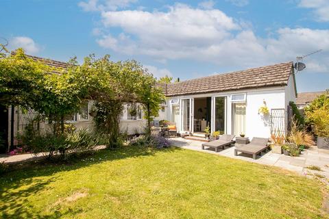 2 bedroom detached bungalow for sale, Holly Gardens, Christchurch BH23