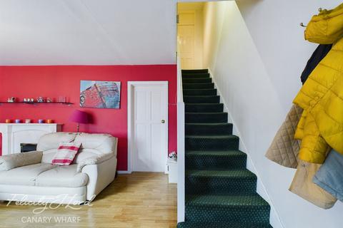33 Murray Square, London, E16 3AH