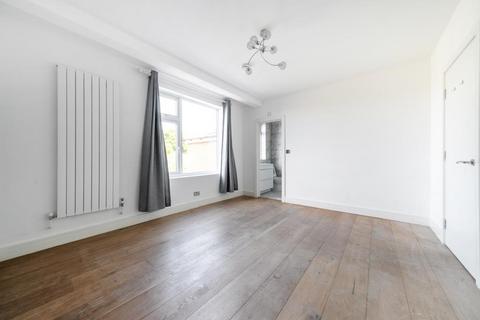 3 bedroom flat for sale, Stanwell,  Ashford,  TW15