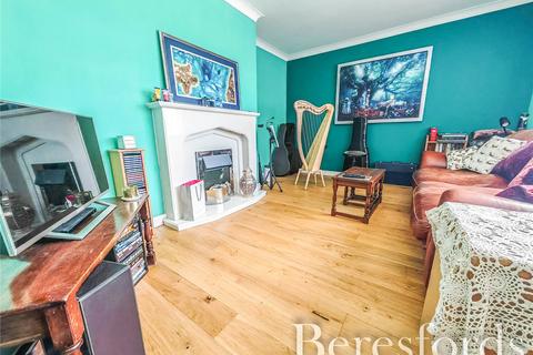 3 bedroom end of terrace house for sale, Gloucester Avenue, Colchester, CO2