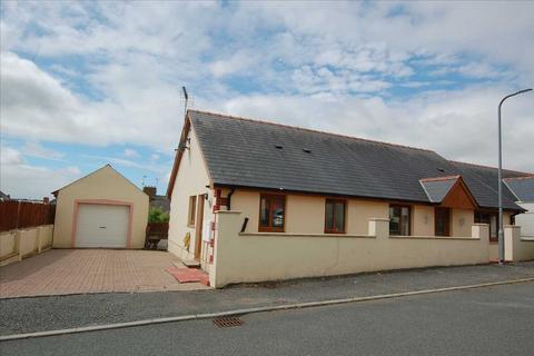 3 bedroom detached bungalow for sale, 15 Fairways