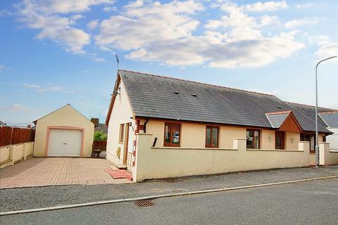 3 bedroom detached bungalow for sale, 15 Fairways