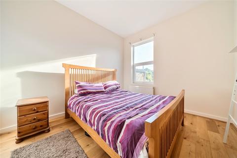 2 bedroom flat for sale, Kangley Bridge Road, London, SE26