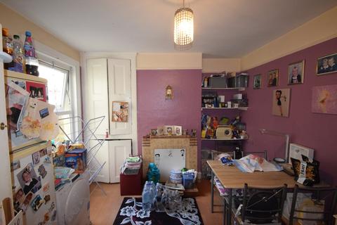27 Weston Road, Rochester, ME2 3HA