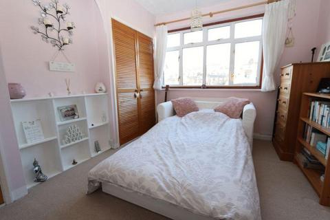 3 bedroom semi-detached house to rent, High Wycombe HP13