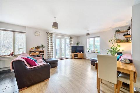 2 bedroom apartment for sale, Highgate House, Chequers Avenue, High Wycombe