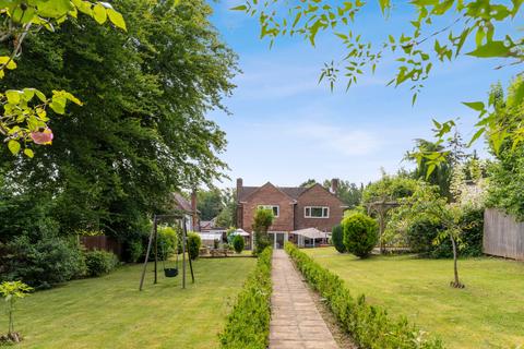 5 bedroom detached house for sale, Wyatts Road, Chorleywood, WD3