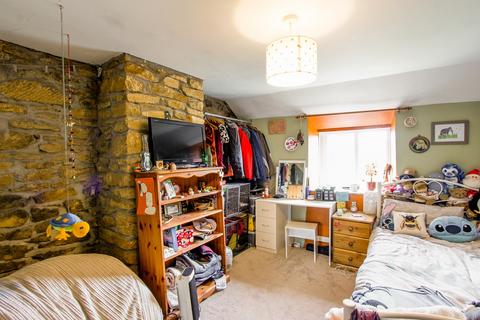 Hill View Dray Road, Higher Odcombe, Yeovil, BA22 8UG