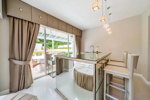21 Chatsworth Road, London, W5 3DD