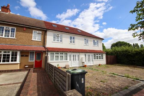 6 bedroom semi-detached house to rent, Walsingham Road,